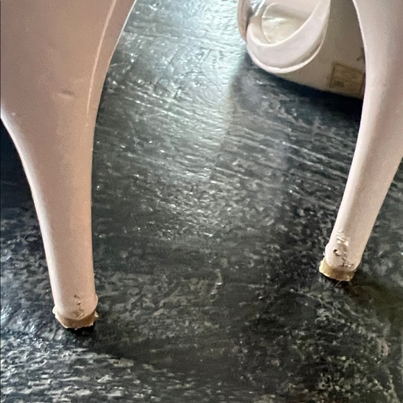 Mix No. 6 Cream Heels with Stiletto Design - Picture 7 of 9